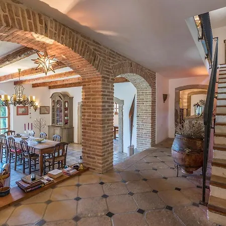 Zu Den Drei Eichen-barat Barat (Rovinj)