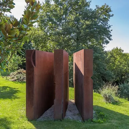 Zu Den Drei Eichen-barat Villa *