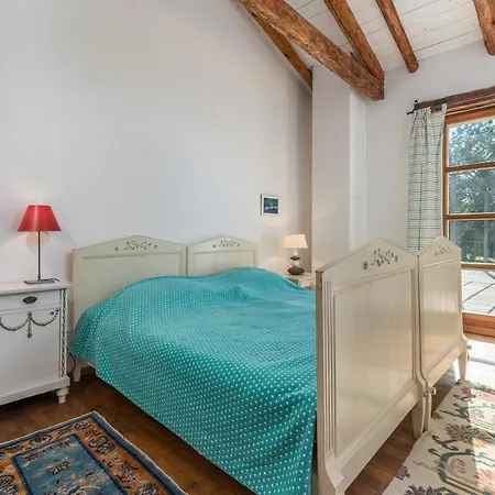 Zu Den Drei Eichen-barat Barat (Rovinj)